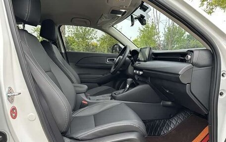 Honda Vezel, 2023 год, 1 600 000 рублей, 20 фотография