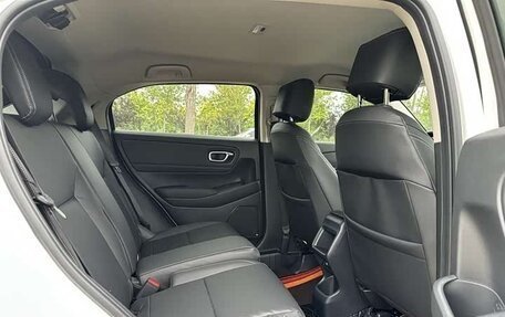 Honda Vezel, 2023 год, 1 600 000 рублей, 22 фотография
