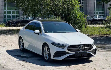 Mercedes-Benz A-Класс, 2023 год, 2 105 000 рублей, 5 фотография