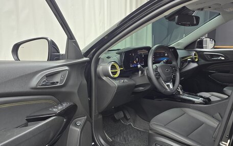 Chevrolet Trax, 2023 год, 1 680 000 рублей, 13 фотография