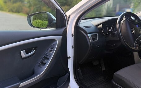 Hyundai i30 II рестайлинг, 2013 год, 900 000 рублей, 12 фотография