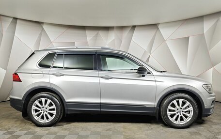Volkswagen Tiguan II, 2019 год, 2 575 000 рублей, 6 фотография