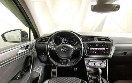Volkswagen Tiguan II, 2019 год, 2 575 000 рублей, 20 фотография