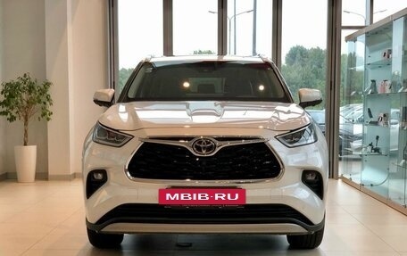 Toyota Highlander, 2026 год, 5 650 000 рублей, 2 фотография