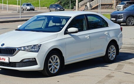 Skoda Rapid II, 2021 год, 1 729 000 рублей, 7 фотография