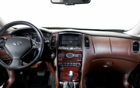 Infiniti QX50 I рестайлинг, 2016 год, 2 149 000 рублей, 14 фотография