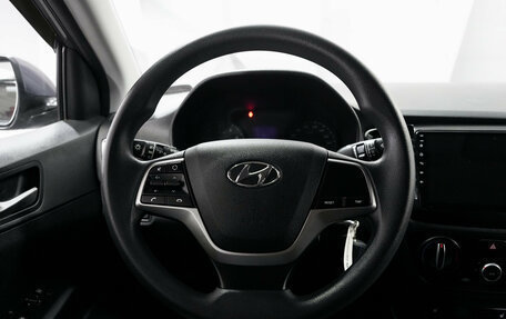 Hyundai Solaris II рестайлинг, 2021 год, 1 747 000 рублей, 6 фотография