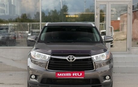 Toyota Highlander III, 2015 год, 2 800 000 рублей, 2 фотография