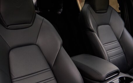 Porsche Cayenne III, 2023 год, 15 600 000 рублей, 10 фотография