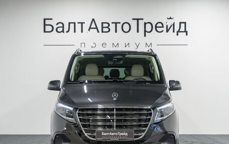 Mercedes-Benz V-Класс, 2026 год, 15 390 000 рублей, 4 фотография