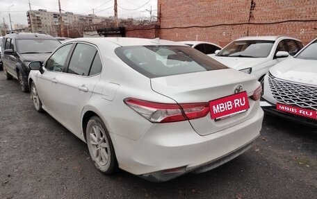 Toyota Camry, 2020 год, 2 650 000 рублей, 2 фотография