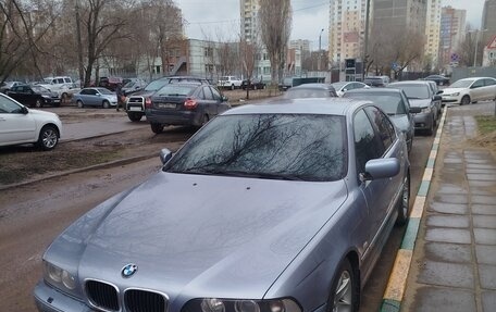 BMW 5 серия, 2002 год, 850 000 рублей, 1 фотография