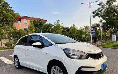 Honda Fit, 2023 год, 1 045 000 рублей, 3 фотография