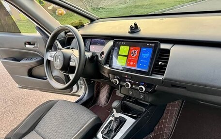 Honda Fit, 2023 год, 1 045 000 рублей, 12 фотография