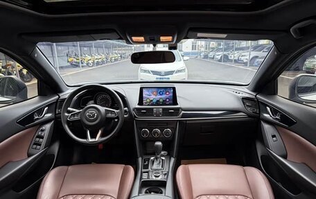 Mazda CX-4, 2022 год, 2 194 000 рублей, 10 фотография