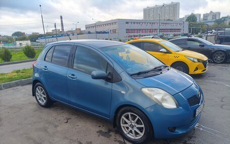 Toyota Yaris III рестайлинг, 2008 год, 560 000 рублей, 3 фотография