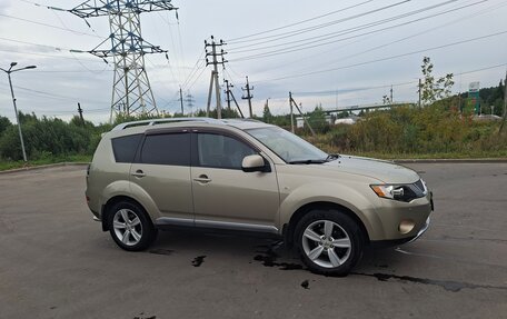 Mitsubishi Outlander III рестайлинг 3, 2007 год, 910 000 рублей, 4 фотография