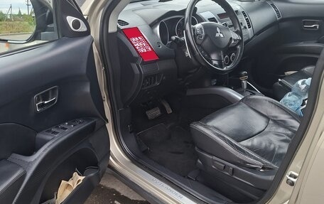 Mitsubishi Outlander III рестайлинг 3, 2007 год, 910 000 рублей, 9 фотография