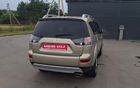 Mitsubishi Outlander III рестайлинг 3, 2007 год, 910 000 рублей, 6 фотография