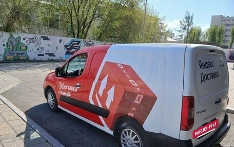 Peugeot Partner II рестайлинг 2, 2010 год, 600 000 рублей, 3 фотография