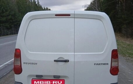 Peugeot Partner II рестайлинг 2, 2010 год, 600 000 рублей, 9 фотография