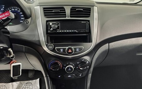 Hyundai Solaris II рестайлинг, 2014 год, 780 000 рублей, 13 фотография