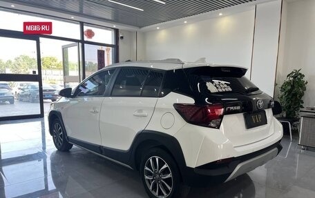 Toyota Yaris XP150 рестайлинг, 2022 год, 1 315 000 рублей, 2 фотография