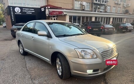 Toyota Avensis III рестайлинг, 2003 год, 580 000 рублей, 2 фотография
