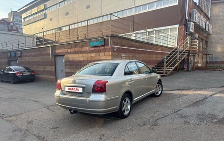 Toyota Avensis III рестайлинг, 2003 год, 580 000 рублей, 3 фотография