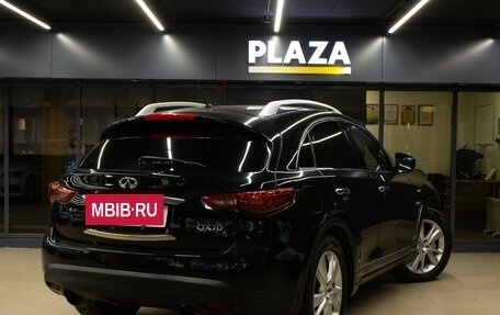 Infiniti QX70, 2015 год, 1 979 000 рублей, 4 фотография