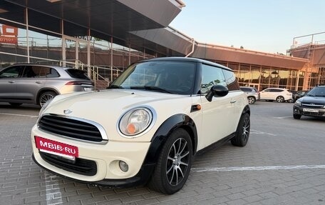 MINI Hatch, 2011 год, 520 000 рублей, 2 фотография