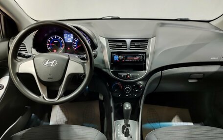 Hyundai Solaris II рестайлинг, 2015 год, 800 000 рублей, 15 фотография