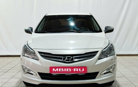 Hyundai Solaris II рестайлинг, 2015 год, 800 000 рублей, 2 фотография