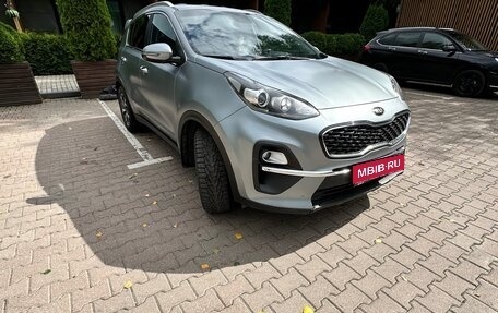 KIA Sportage IV рестайлинг, 2022 год, 2 700 000 рублей, 1 фотография