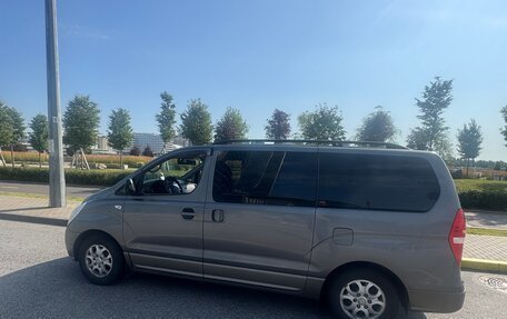 Hyundai H-1 II рестайлинг, 2011 год, 1 350 000 рублей, 6 фотография