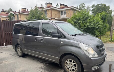Hyundai H-1 II рестайлинг, 2011 год, 1 350 000 рублей, 12 фотография