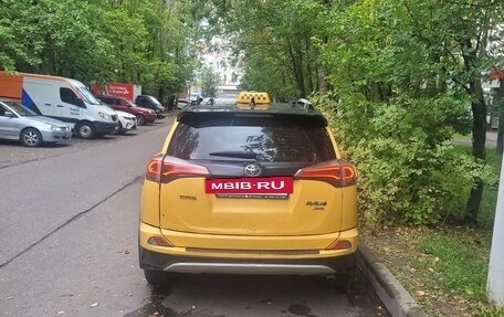 Toyota RAV4, 2018 год, 1 400 000 рублей, 3 фотография