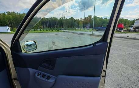 Toyota FunCargo, 2002 год, 420 000 рублей, 9 фотография