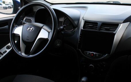 Hyundai Solaris II рестайлинг, 2011 год, 599 000 рублей, 17 фотография