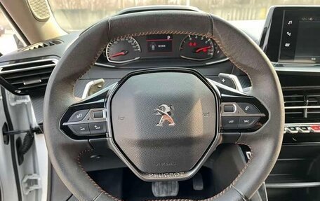 Peugeot 2008 II, 2022 год, 1 494 000 рублей, 9 фотография