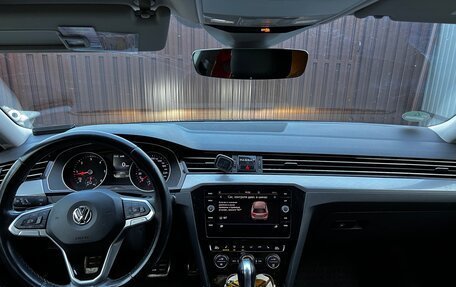 Volkswagen Passat B8 рестайлинг, 2019 год, 1 999 999 рублей, 9 фотография