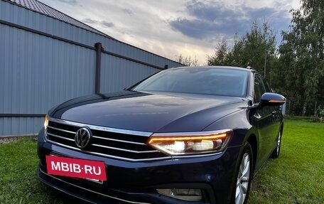 Volkswagen Passat B8 рестайлинг, 2019 год, 1 999 999 рублей, 4 фотография