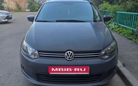 Volkswagen Polo VI (EU Market), 2012 год, 750 000 рублей, 2 фотография