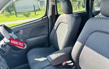 Toyota FunCargo, 2002 год, 555 000 рублей, 7 фотография