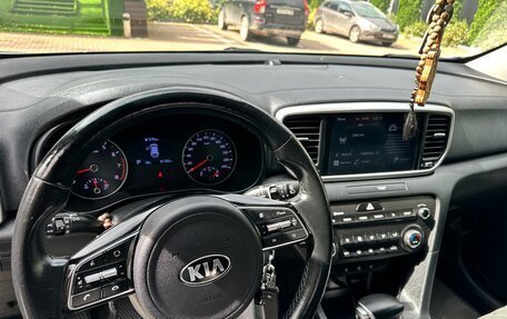 KIA Sportage IV рестайлинг, 2022 год, 2 700 000 рублей, 5 фотография