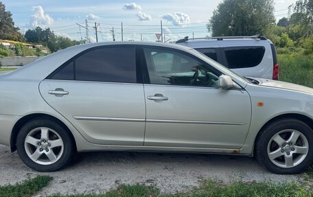 Toyota Camry V40, 2003 год, 600 000 рублей, 2 фотография