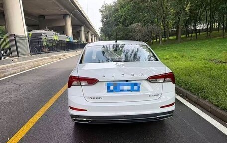 Skoda Rapid II, 2022 год, 1 352 000 рублей, 5 фотография