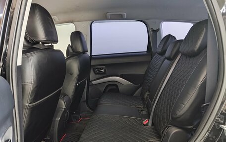 Mitsubishi Outlander III рестайлинг 3, 2007 год, 1 150 000 рублей, 17 фотография