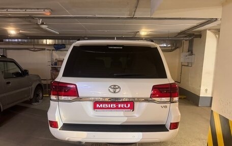 Toyota Land Cruiser 200, 2020 год, 8 450 000 рублей, 1 фотография