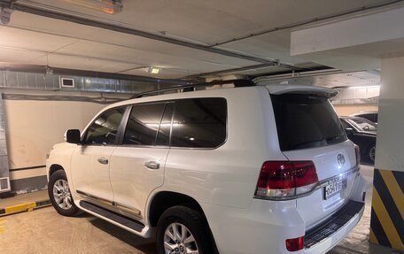 Toyota Land Cruiser 200, 2020 год, 8 450 000 рублей, 3 фотография